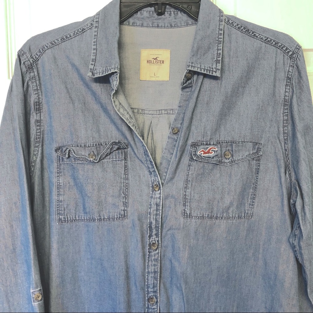 Hollister Chambray Button Up